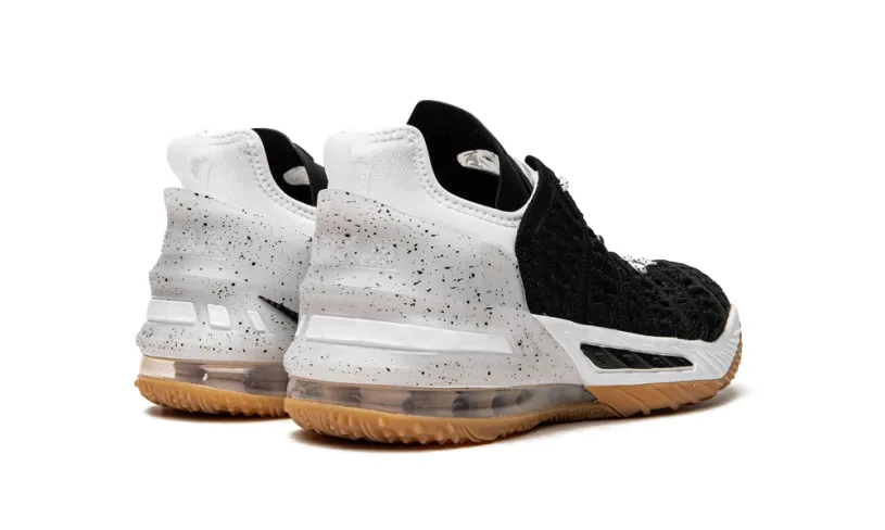 Nike Basketball LeBron 18 GS